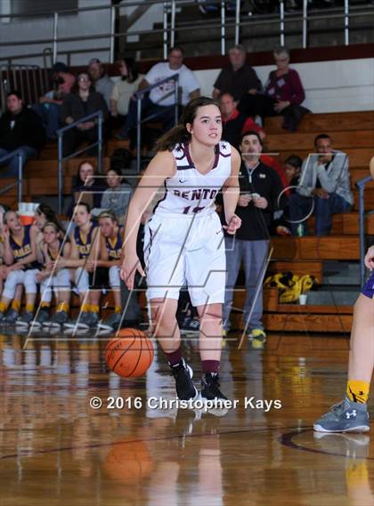 Thumbnail 2 in Civic Memorial vs. Benton (IHSA 3A Sectional Semifinal) photogallery.