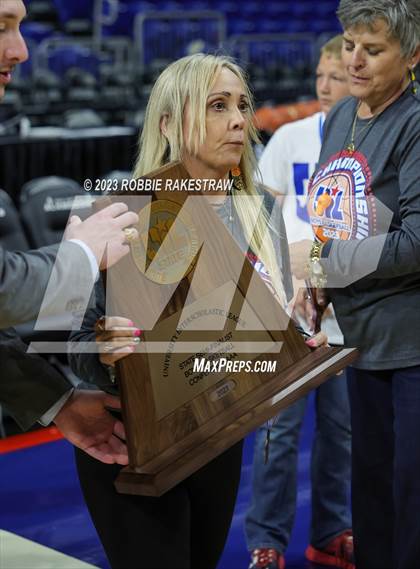 Thumbnail 1 in Lytle vs. Childress (UIL 3A Basketball State Semifinal Medal Ceremony) photogallery.