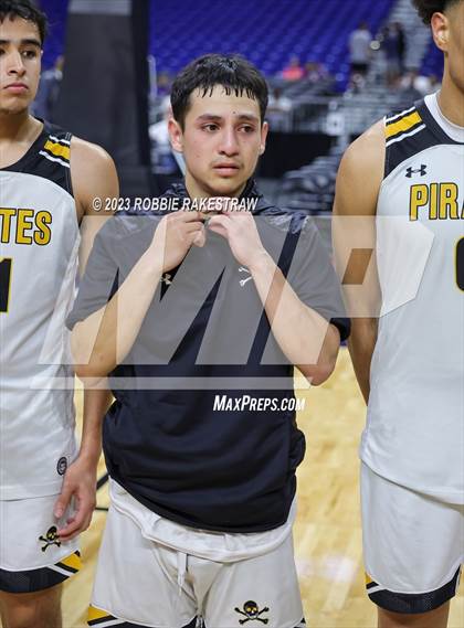 Thumbnail 1 in Lytle vs. Childress (UIL 3A Basketball State Semifinal Medal Ceremony) photogallery.