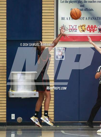 Thumbnail 3 in Maranatha vs Arcadia (Annual Rose City Roundball Classic) photogallery.