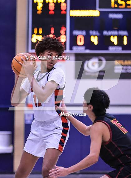 Thumbnail 2 in Maranatha vs Arcadia (Annual Rose City Roundball Classic) photogallery.