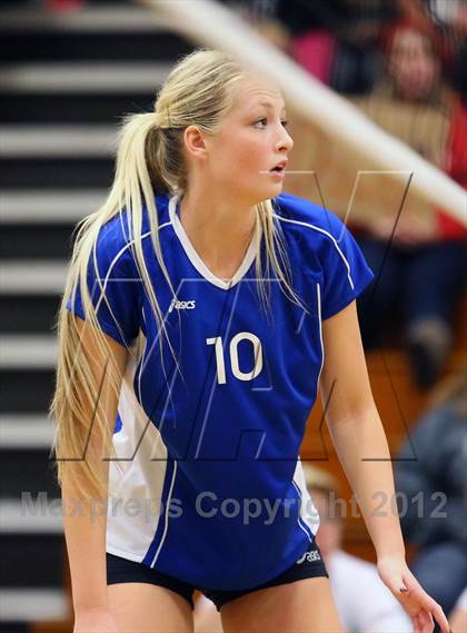 Thumbnail 2 in Hemet vs. Saddleback Valley Christian (CIF SS D4AA Final) photogallery.