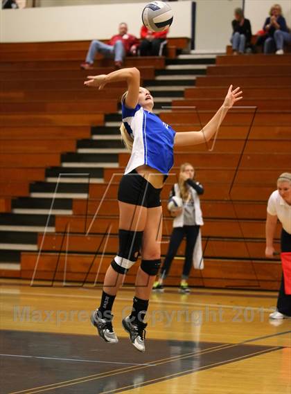 Thumbnail 2 in Hemet vs. Saddleback Valley Christian (CIF SS D4AA Final) photogallery.
