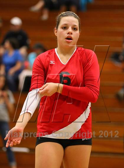 Thumbnail 2 in Hemet vs. Saddleback Valley Christian (CIF SS D4AA Final) photogallery.