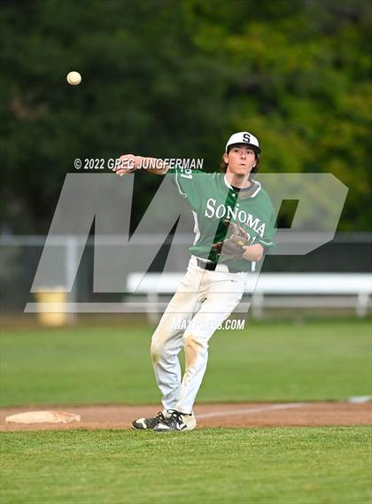Thumbnail 2 in Petaluma vs. Sonoma Valley (NCS VVAL Tournament) photogallery.