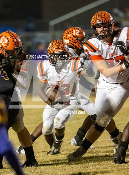 Thumbnail 3 in South View @ Jack Britt photogallery.
