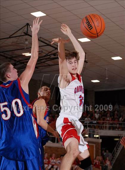 Thumbnail 1 in Red Hill vs. Woodlawn (IHSA Class 1A Sectional Championship) photogallery.