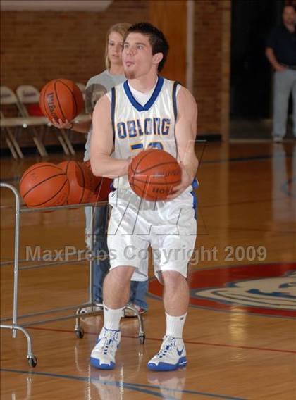 Thumbnail 1 in Red Hill vs. Woodlawn (IHSA Class 1A Sectional Championship) photogallery.