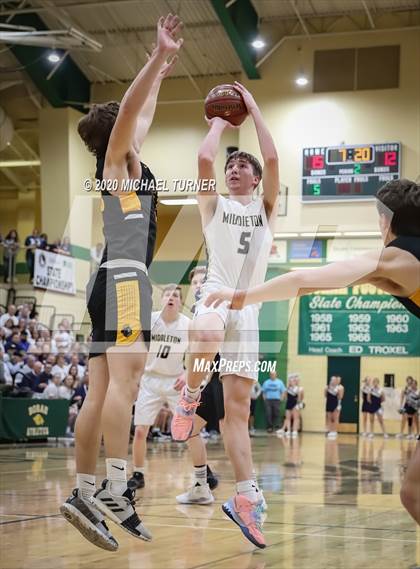 Thumbnail 3 in Middleton vs. Bishop Kelly photogallery.