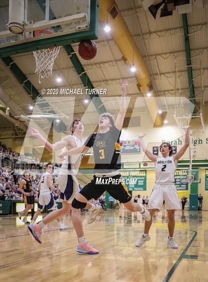 Thumbnail 2 in Middleton vs. Bishop Kelly photogallery.