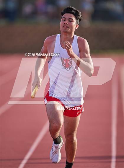 Thumbnail 2 in Rosehill Eagle Relays (4x400M)  photogallery.