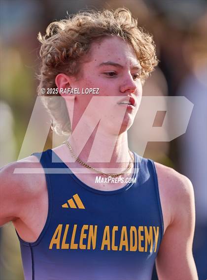 Thumbnail 1 in Rosehill Eagle Relays (4x400M)  photogallery.