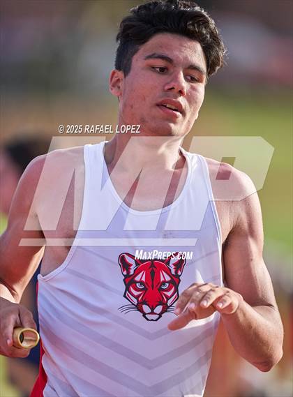 Thumbnail 3 in Rosehill Eagle Relays (4x400M)  photogallery.