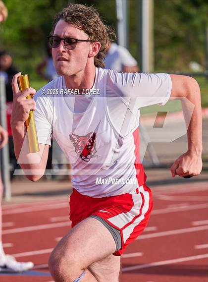 Thumbnail 1 in Rosehill Eagle Relays (4x400M)  photogallery.