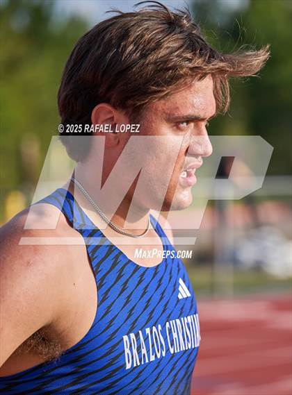 Thumbnail 3 in Rosehill Eagle Relays (4x400M)  photogallery.