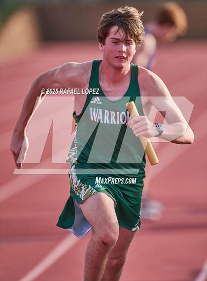 Thumbnail 3 in Rosehill Eagle Relays (4x400M)  photogallery.