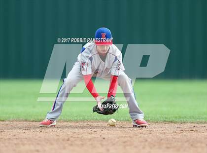 Thumbnail 2 in Elkhart vs Edgewood (Edgewood Tournament) photogallery.