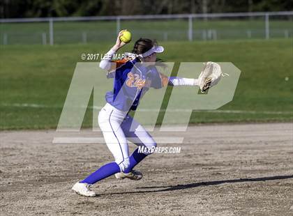Thumbnail 2 in Graham-Kapowsin @ Spanaway Lake photogallery.