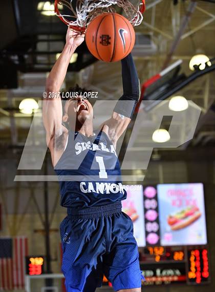 Thumbnail 3 in Sierra Canyon vs. Bishop Gorman (Nike Extravaganza) photogallery.