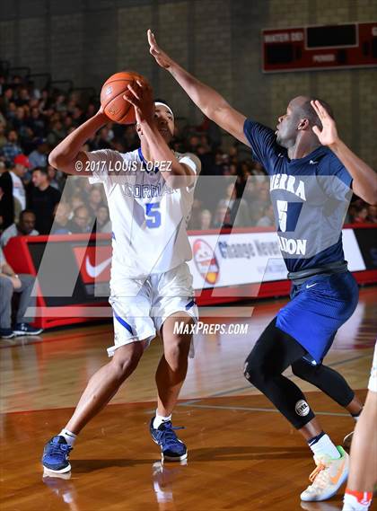 Thumbnail 1 in Sierra Canyon vs. Bishop Gorman (Nike Extravaganza) photogallery.