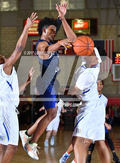 Thumbnail 3 in Sierra Canyon vs. Bishop Gorman (Nike Extravaganza) photogallery.