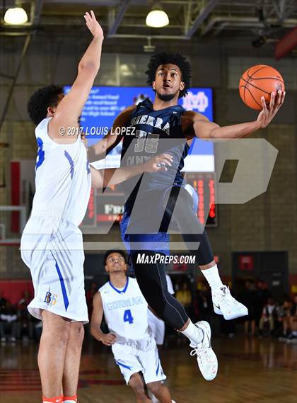 Thumbnail 3 in Sierra Canyon vs. Bishop Gorman (Nike Extravaganza) photogallery.