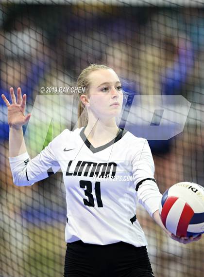 Thumbnail 3 in Meeker vs. Limon (CHSAA 2A State Playoff) photogallery.