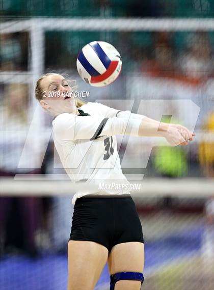Thumbnail 2 in Meeker vs. Limon (CHSAA 2A State Playoff) photogallery.