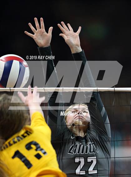 Thumbnail 3 in Meeker vs. Limon (CHSAA 2A State Playoff) photogallery.