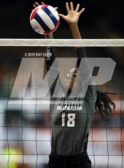 Thumbnail 3 in Meeker vs. Limon (CHSAA 2A State Playoff) photogallery.
