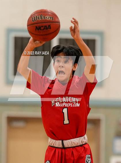 Thumbnail 1 in McClatchy @ Kennedy (Running with the Pack Tournament) photogallery.
