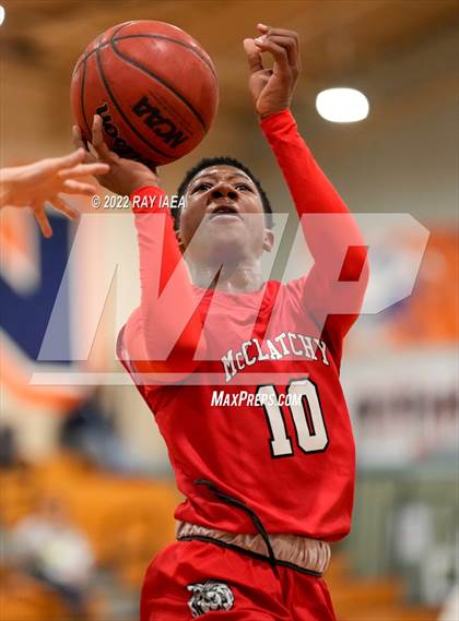 Thumbnail 2 in McClatchy @ Kennedy (Running with the Pack Tournament) photogallery.