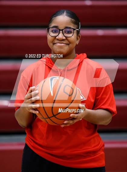 Thumbnail 3 in Osborne @ Lassiter photogallery.