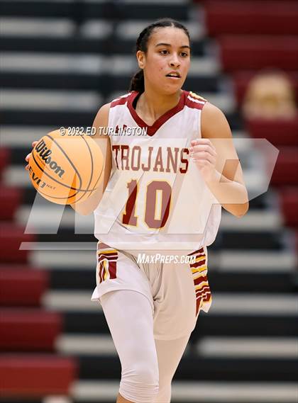Thumbnail 3 in Osborne @ Lassiter photogallery.