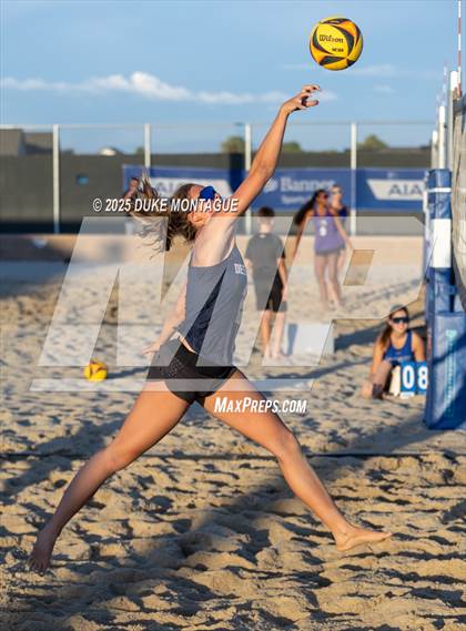 Thumbnail 1 in Xavier College Prep vs. Desert Vista (AIA 6A Pairs D-I Quarter Finals) photogallery.