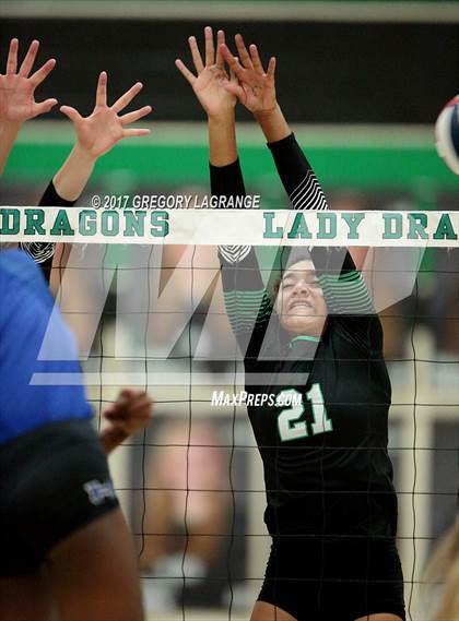 Thumbnail 1 in Hebron vs Carroll photogallery.