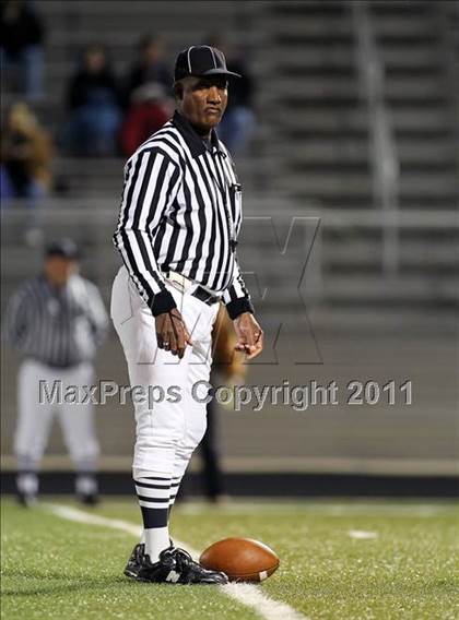 Thumbnail 3 in Mineola vs. Maypearl (2A Division 1 Region 2 Area Playoffs) photogallery.