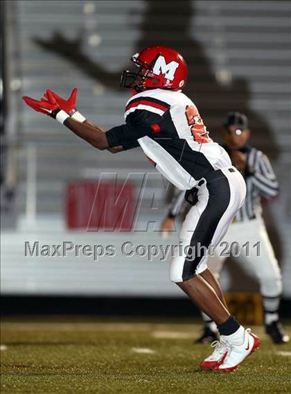 Thumbnail 1 in Mineola vs. Maypearl (2A Division 1 Region 2 Area Playoffs) photogallery.