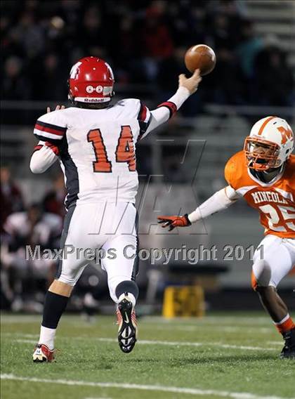 Thumbnail 3 in Mineola vs. Maypearl (2A Division 1 Region 2 Area Playoffs) photogallery.