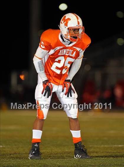 Thumbnail 1 in Mineola vs. Maypearl (2A Division 1 Region 2 Area Playoffs) photogallery.