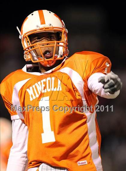 Thumbnail 1 in Mineola vs. Maypearl (2A Division 1 Region 2 Area Playoffs) photogallery.