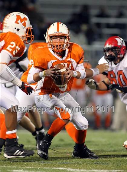 Thumbnail 1 in Mineola vs. Maypearl (2A Division 1 Region 2 Area Playoffs) photogallery.