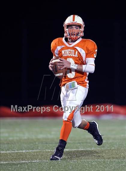 Thumbnail 1 in Mineola vs. Maypearl (2A Division 1 Region 2 Area Playoffs) photogallery.