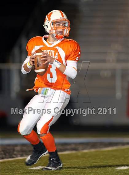 Thumbnail 3 in Mineola vs. Maypearl (2A Division 1 Region 2 Area Playoffs) photogallery.