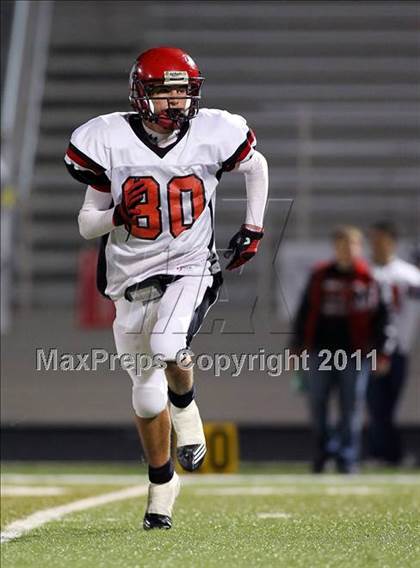 Thumbnail 2 in Mineola vs. Maypearl (2A Division 1 Region 2 Area Playoffs) photogallery.