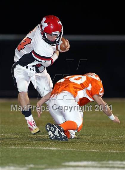 Thumbnail 3 in Mineola vs. Maypearl (2A Division 1 Region 2 Area Playoffs) photogallery.