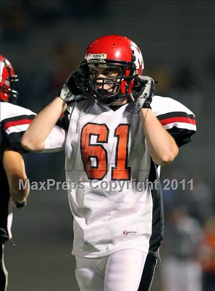 Thumbnail 2 in Mineola vs. Maypearl (2A Division 1 Region 2 Area Playoffs) photogallery.