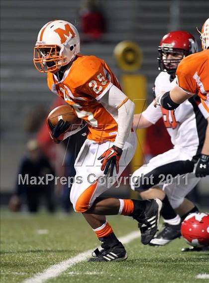 Thumbnail 3 in Mineola vs. Maypearl (2A Division 1 Region 2 Area Playoffs) photogallery.