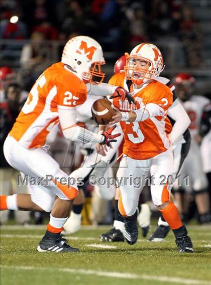 Thumbnail 3 in Mineola vs. Maypearl (2A Division 1 Region 2 Area Playoffs) photogallery.