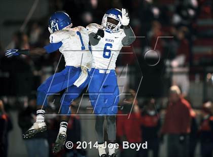Thumbnail 2 in Bob Jones vs. Tuscaloosa County (AHSAA 7A 1st Round) photogallery.